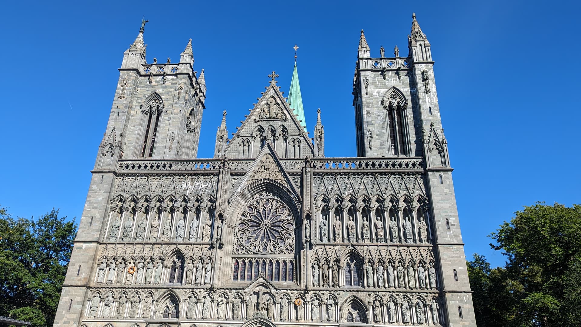 Troll 2 and the Nidaros pilgrimage